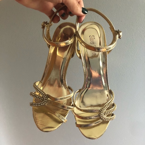 Gold heels - Picture 3 of 3